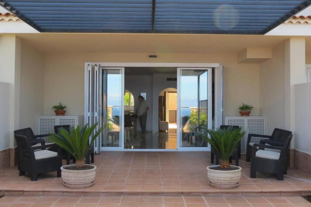 Hébergement de vacances Luxury House With 3 Bedrooms, Sea Wiew And Swimming Pool In A Quiet Puerto de Santiago (Tenerife)